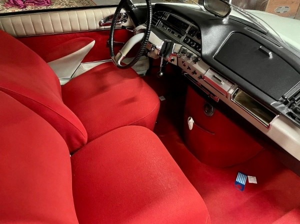 В России продают древнюю &laquo;Волгу&raquo; по цене &laquo;однушки&raquo; в Минске