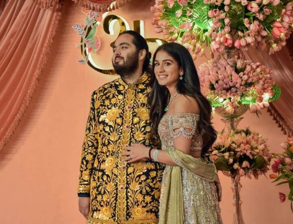 &laquo;Свадьба века&raquo;: бракосочетание сына обошлось богатейшему человеку Индии в $600 млн